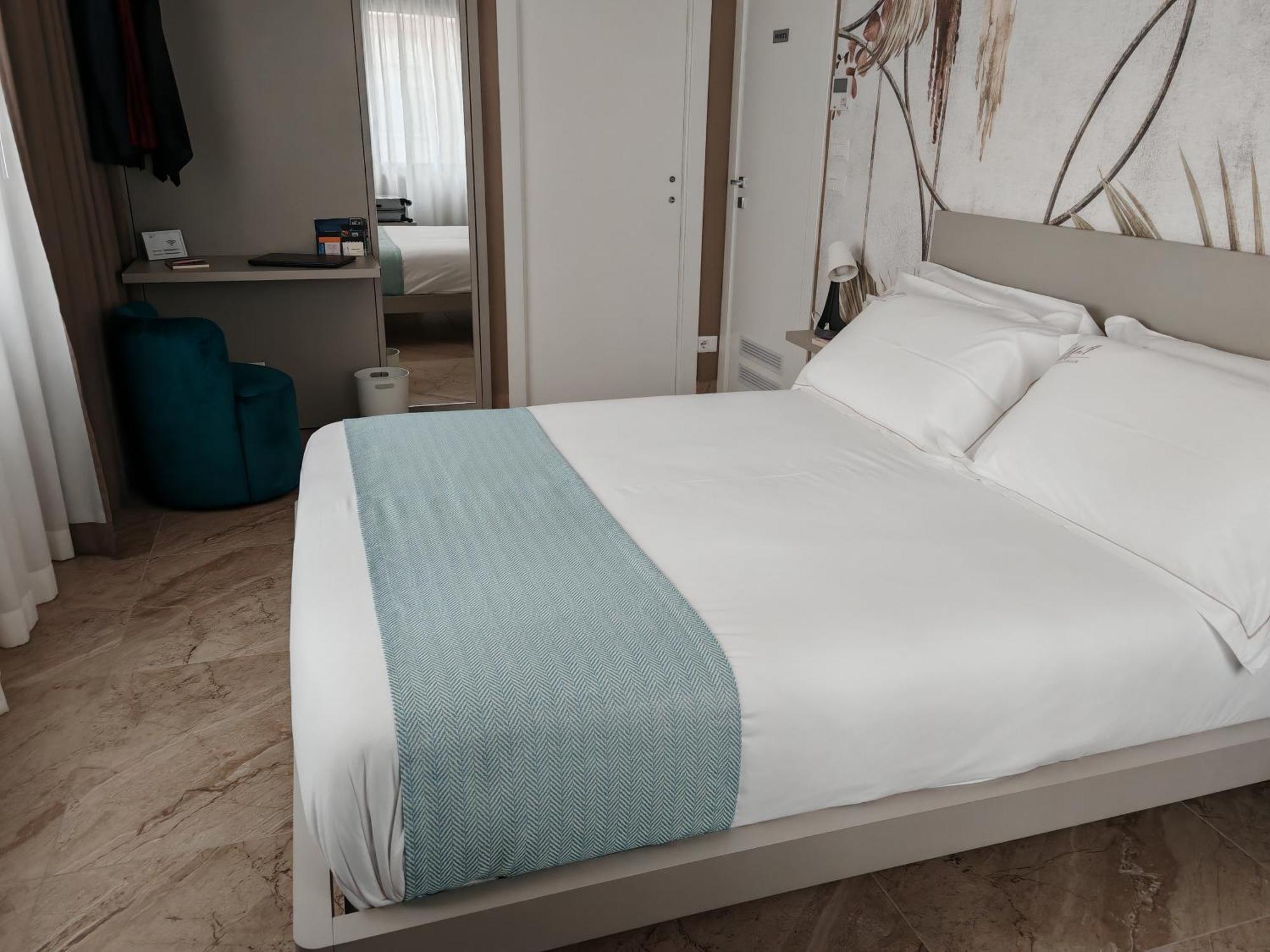 Effe4 Lovely Room Бари Екстериор снимка